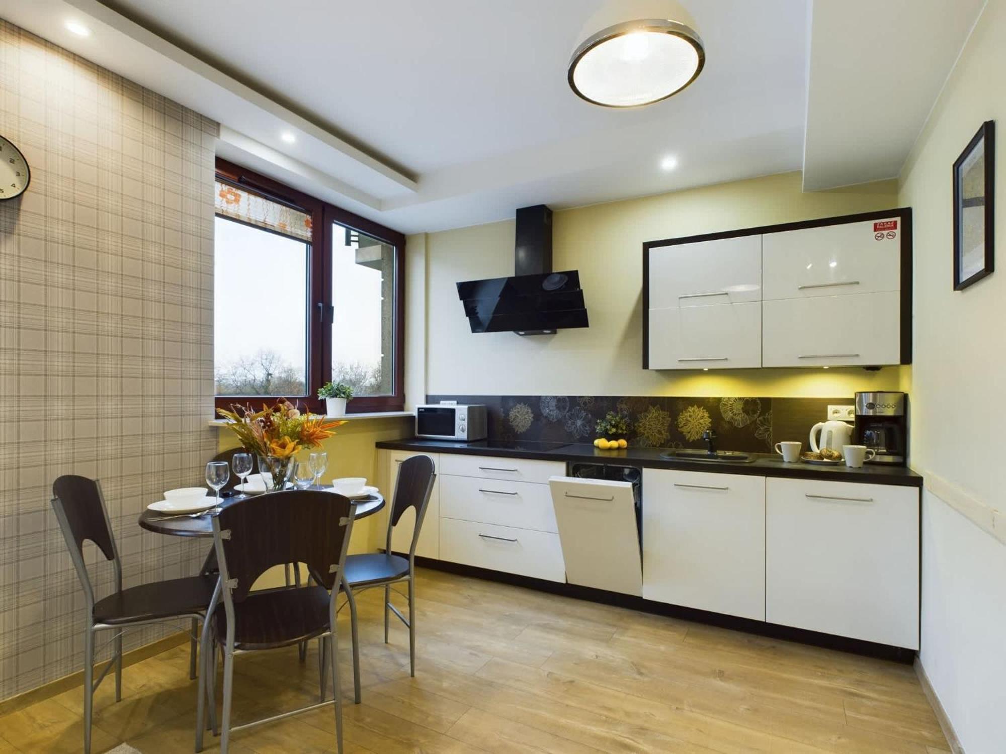 Modern In The Center Of By Renters